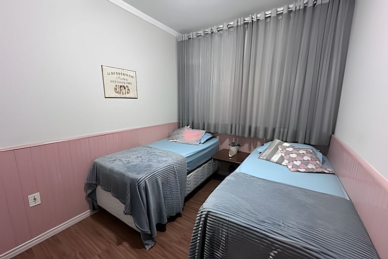 Casa do Rosa com piscina - Aluguel por Temporada SJBV