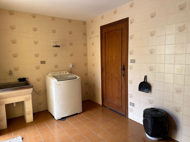 Casa com Piscina para Temporada no Centro | Conforto e Lazer