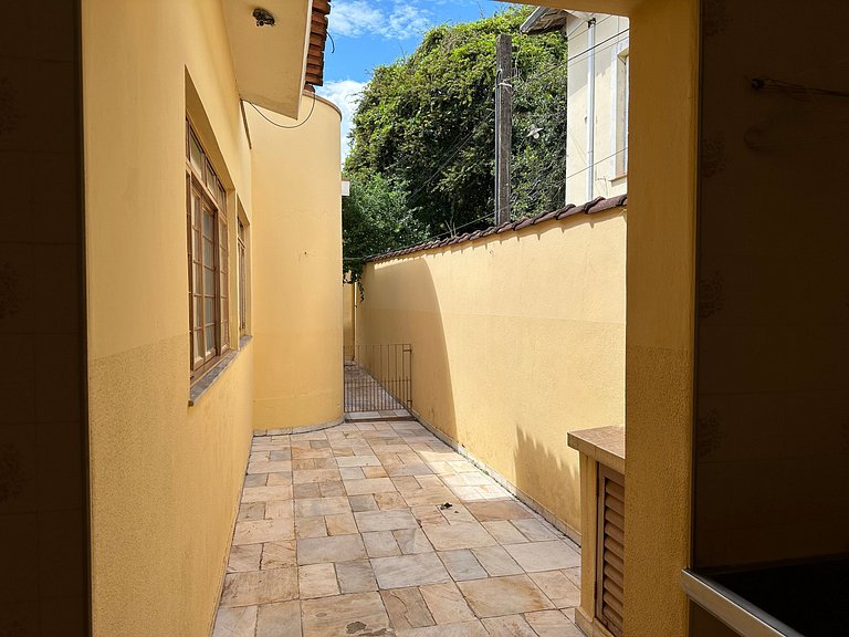 Casa com Piscina para Temporada no Centro | Conforto e Lazer