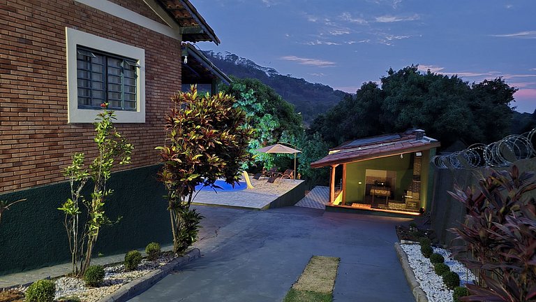 Chácara em Águas da Prata com Vista e Ar-Condicionado