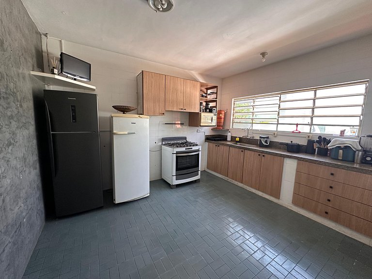 Quarto 2 - Refugio Verde Aconchegante com Ar-Cond.