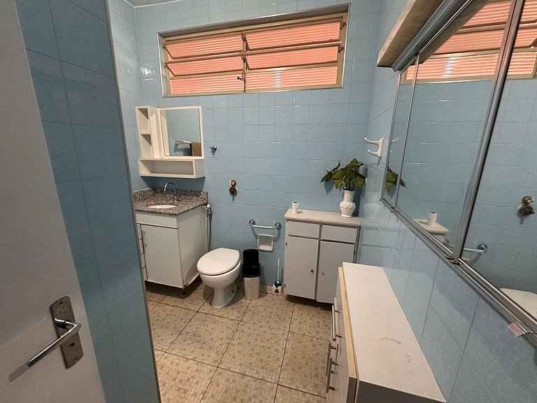 Quarto 1 - Refugio Verde Aconchegante com Ar-Cond.