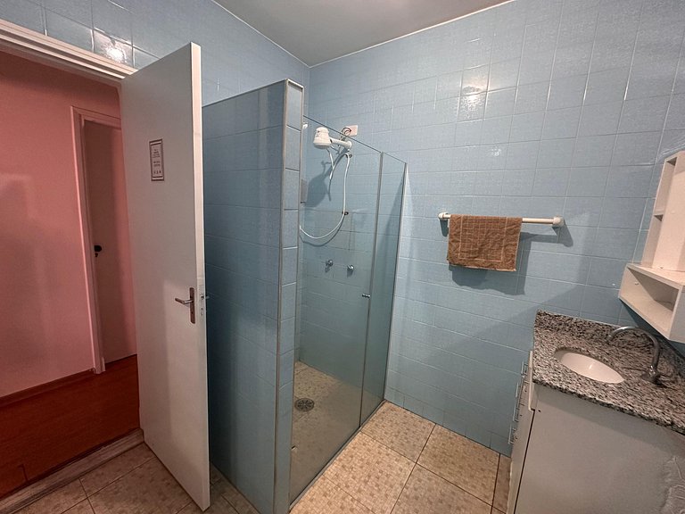 Quarto 1 - Refugio Verde Aconchegante com Ar-Cond.