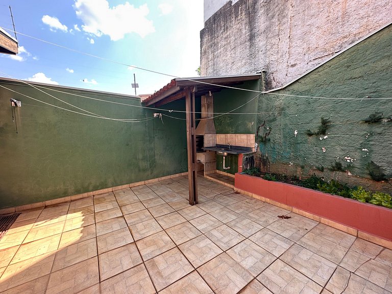 Quarto 1 - Refugio Verde Aconchegante com Ar-Cond.