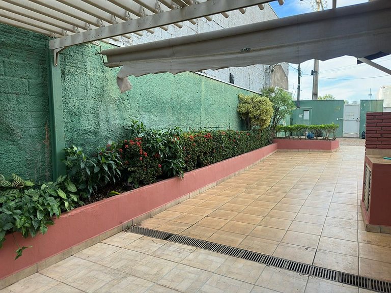 Quarto 1 - Refugio Verde Aconchegante com Ar-Cond.