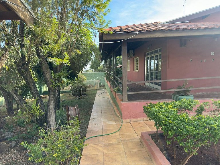 Quarto 1 - Refugio Verde Aconchegante com Ar-Cond.