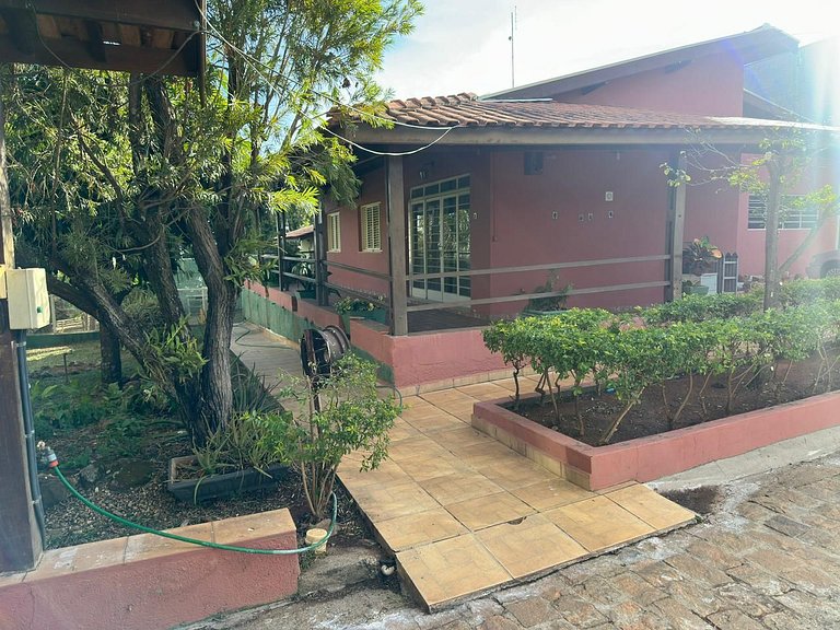 Quarto 1 - Refugio Verde Aconchegante com Ar-Cond.