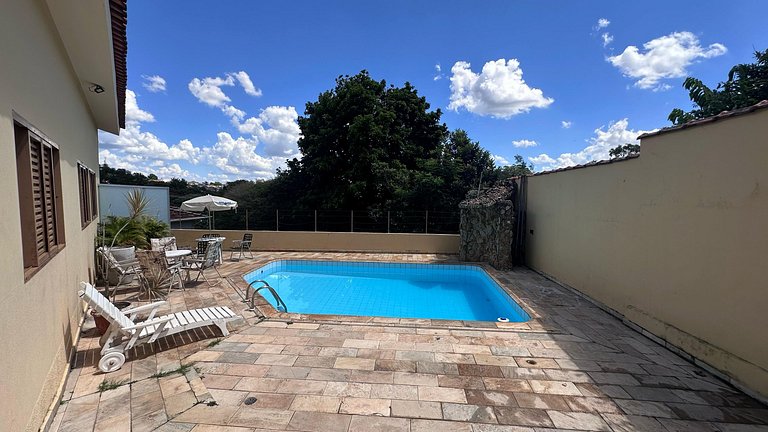 Recanto Amana – Casa Completa no Centro de SJBV