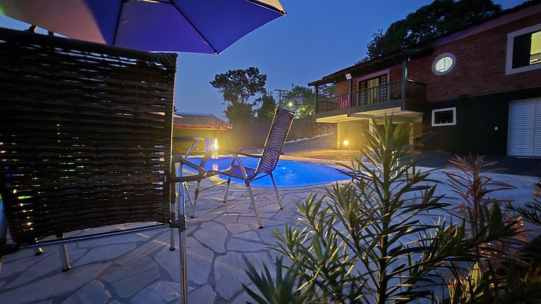 Suíte em Águas da Prata com Vista e Ar-Condicionado