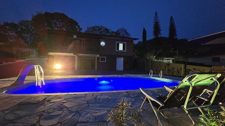 Chácara em Águas da Prata com Vista e Ar-Condicionado