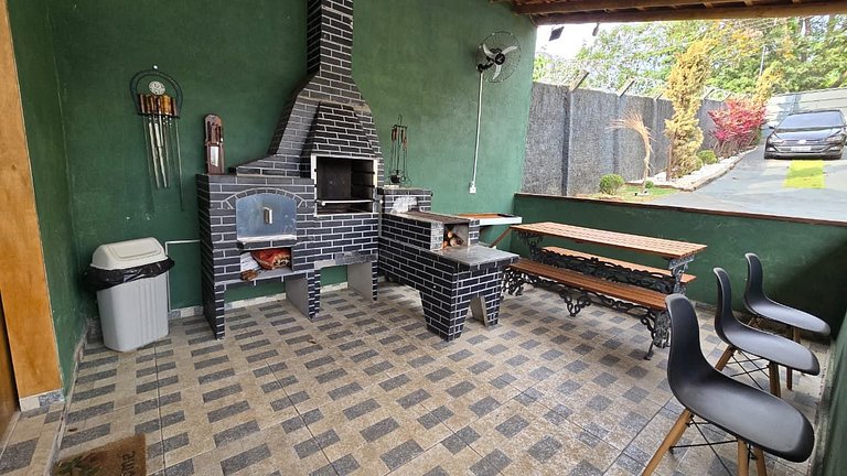 Chácara em Águas da Prata com Vista e Ar-Condicionado