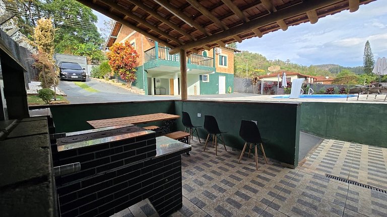 Chácara em Águas da Prata com Vista e Ar-Condicionado